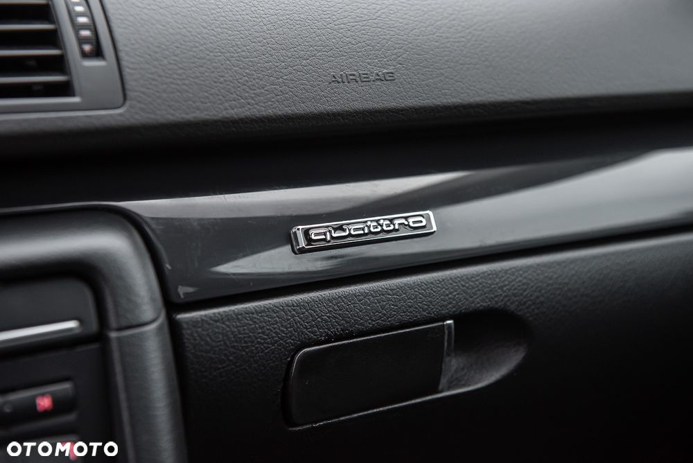 Audi A4 Avant 2.0 TDI DPF quattro - 6