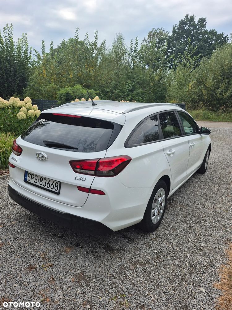 Hyundai i30 1.6 CRDi Classic + - 3