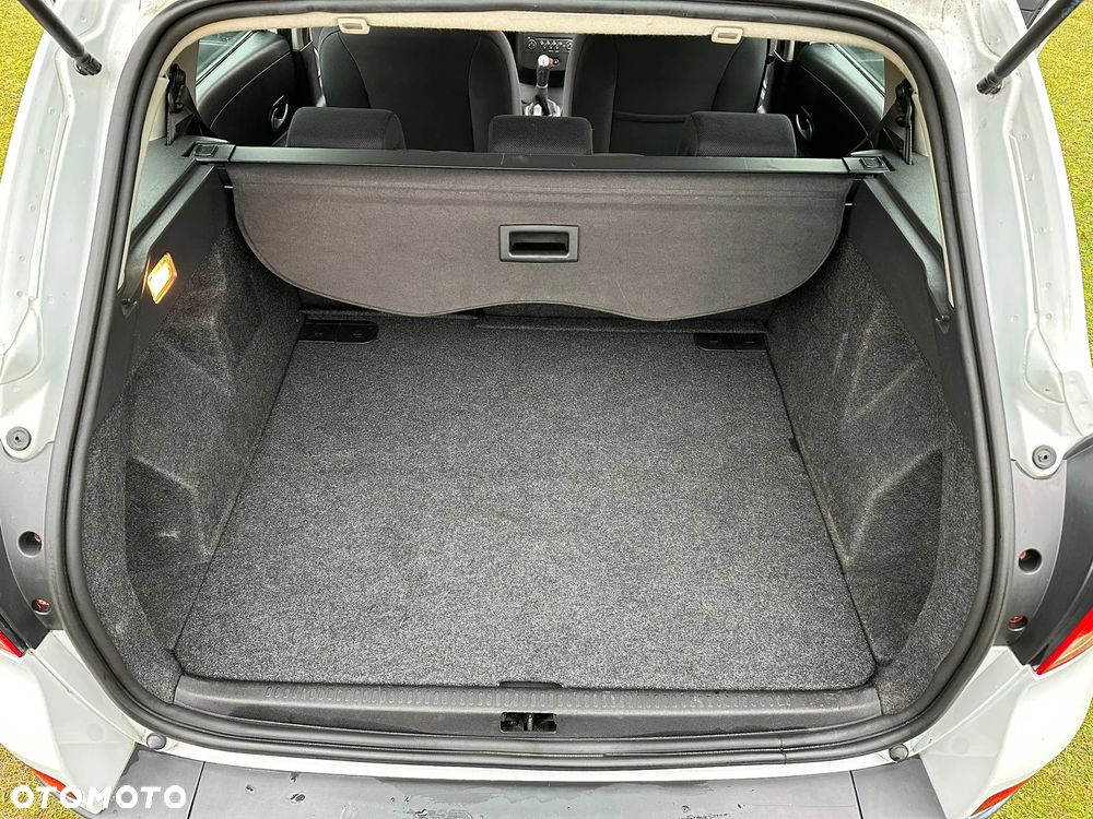 Renault Clio 1.2 16V Campus - 15