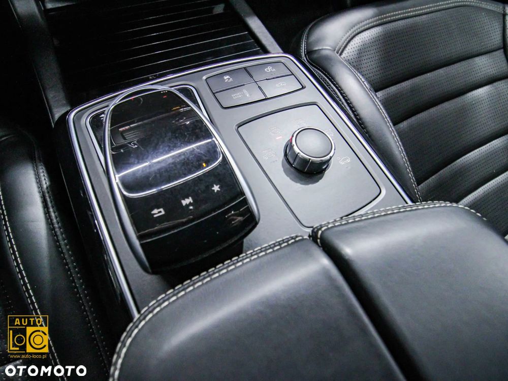 Mercedes-Benz GLS - 37