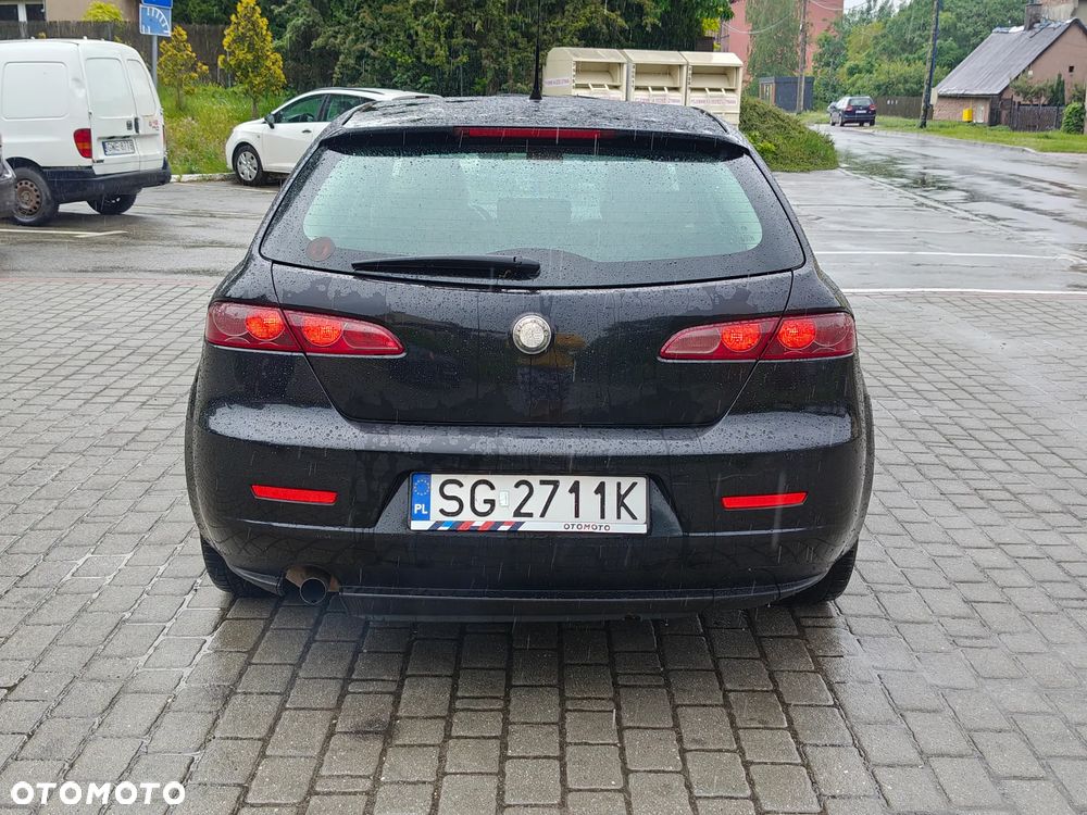 Alfa Romeo 159 1.9 JTDM 8V DPF Distinctive - 10