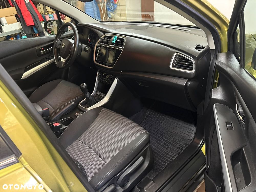Suzuki SX4 1.6 Comfort Plus 4WD - 11