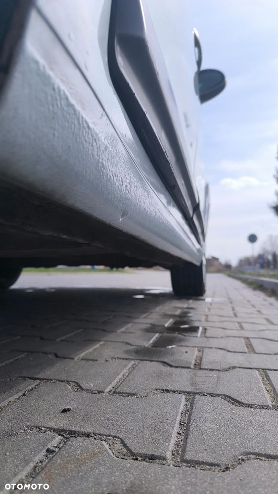 Citroën C4 2.0 16V Exclusive - 9