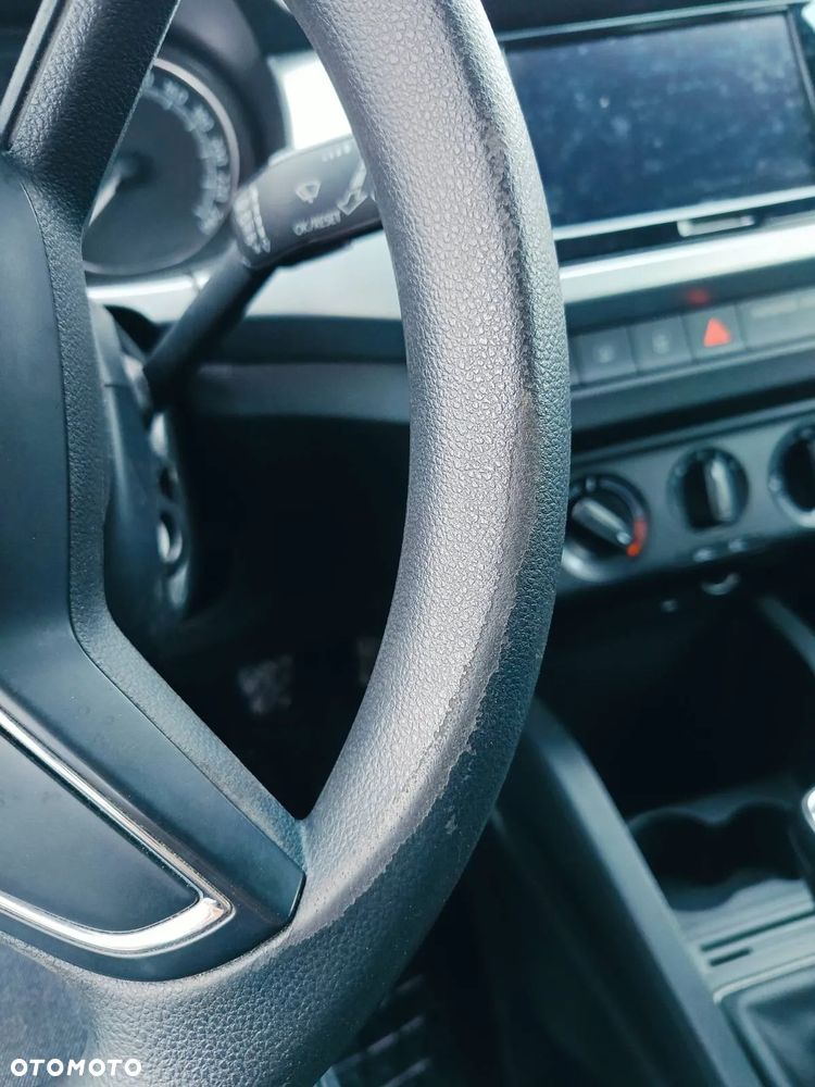 Skoda Fabia 1.0 Ambition - 10