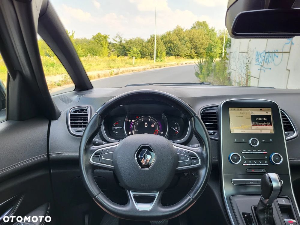 Renault Grand Scenic - 11