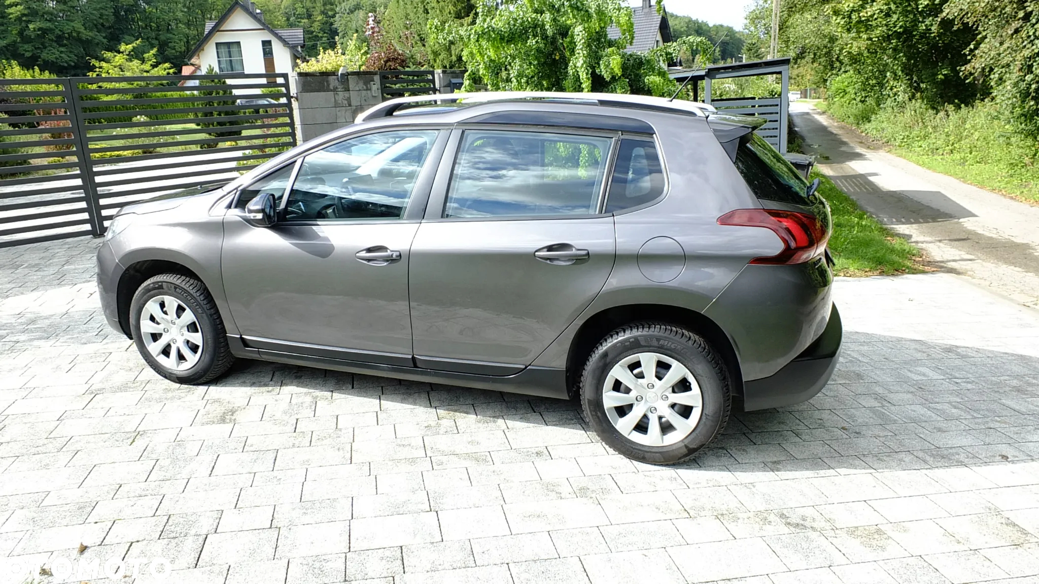 Peugeot 2008 1.6 BlueHDi Active - 9