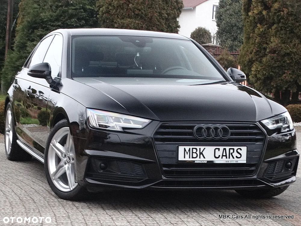 Audi A4 Limousine - 1