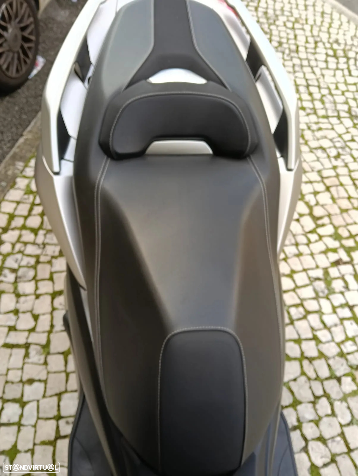 Yamaha X-Max 300 - 4