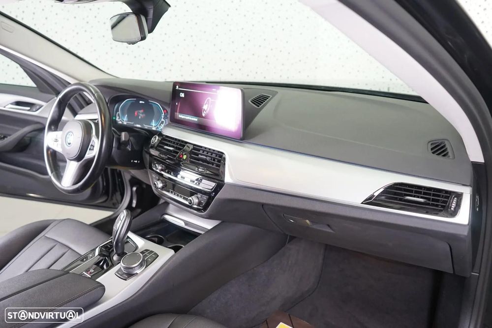 BMW 530 e Aut. Luxury Line - 17
