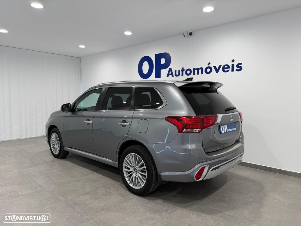 Mitsubishi Outlander 2.4 Intense - 3