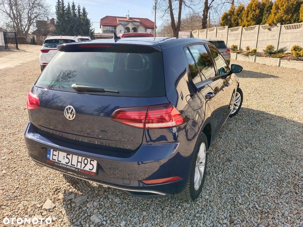 Volkswagen Golf - 17