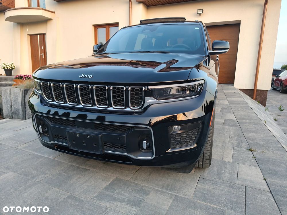 Jeep Grand Cherokee - 11