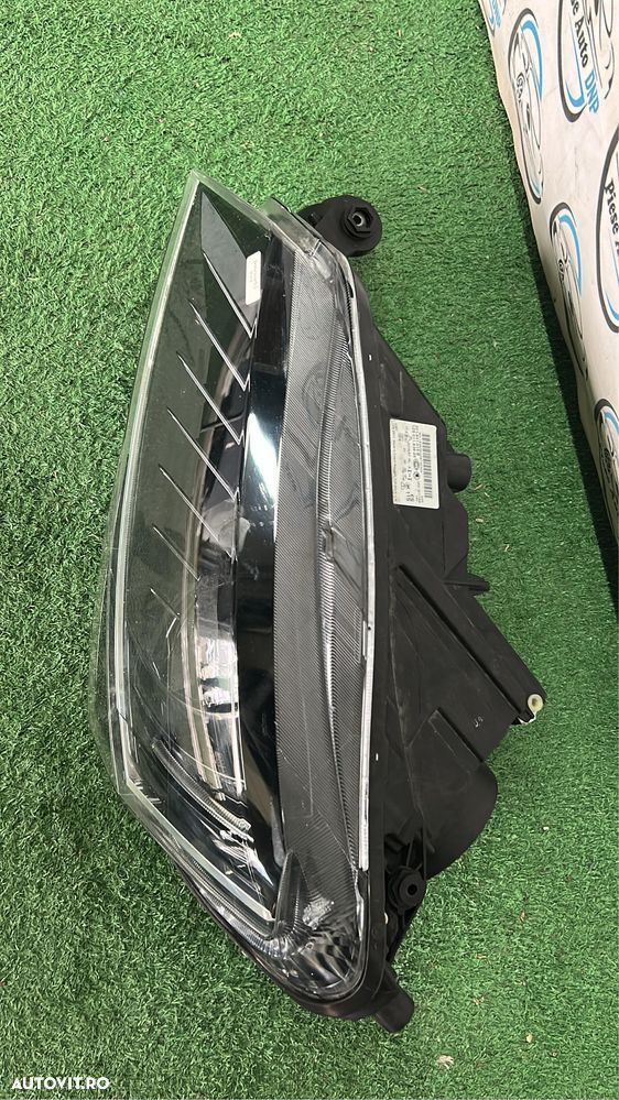 Far stanga skoda superb 3 bixenon - 2