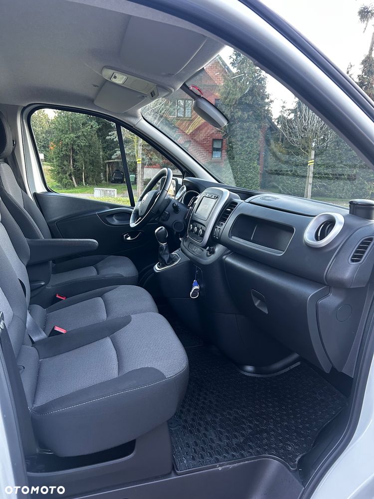 Renault Trafic - 12