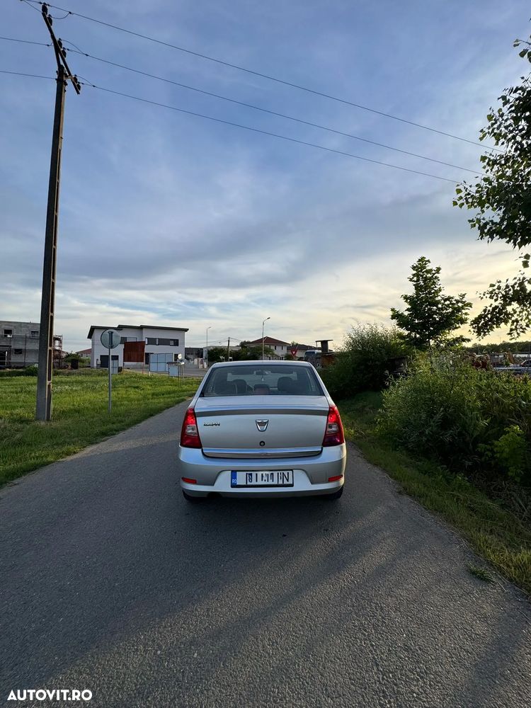 Dacia Logan 1.6 16V Laureate - 6