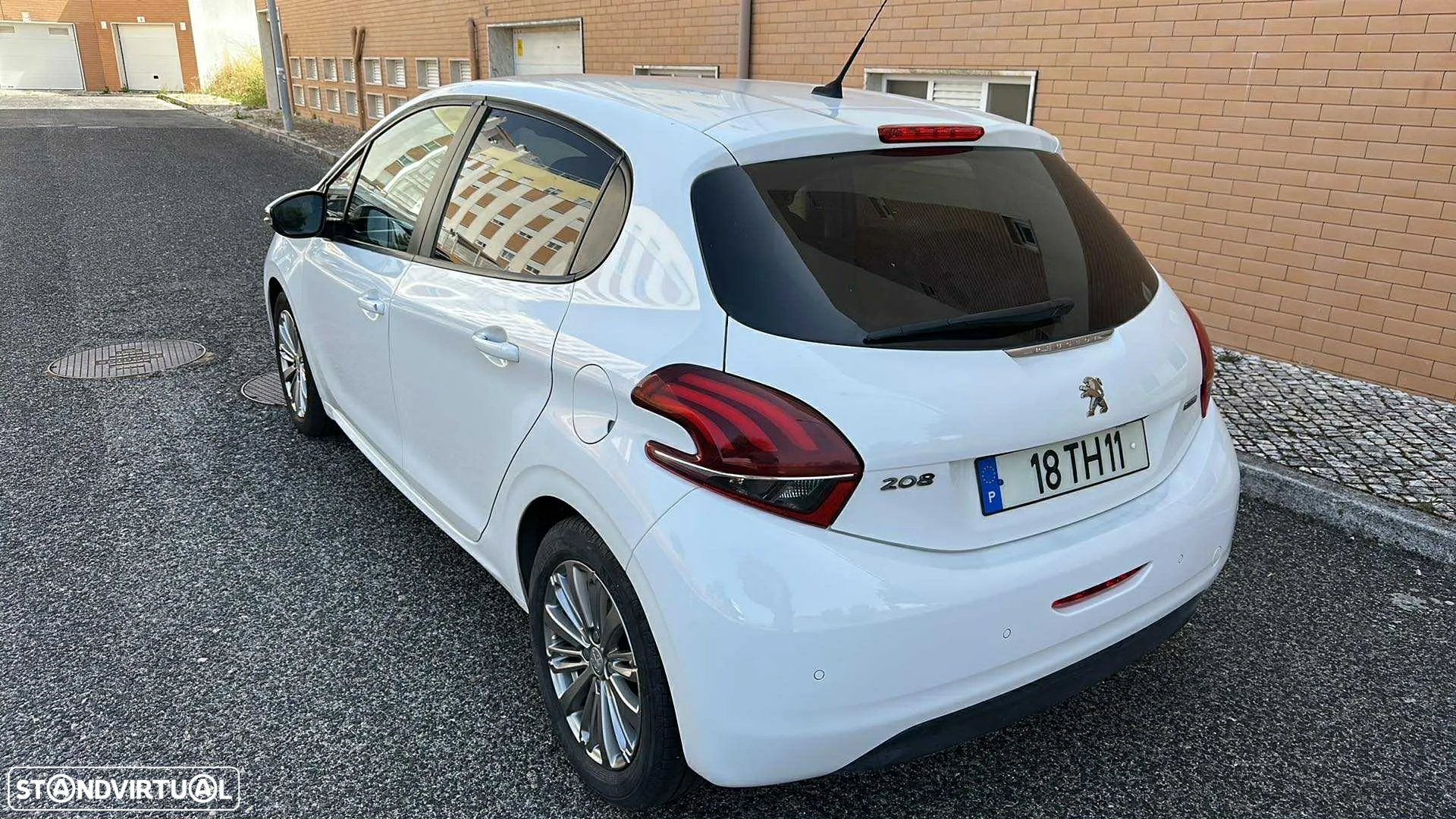 Peugeot 208 1.2 PureTech Style - 5