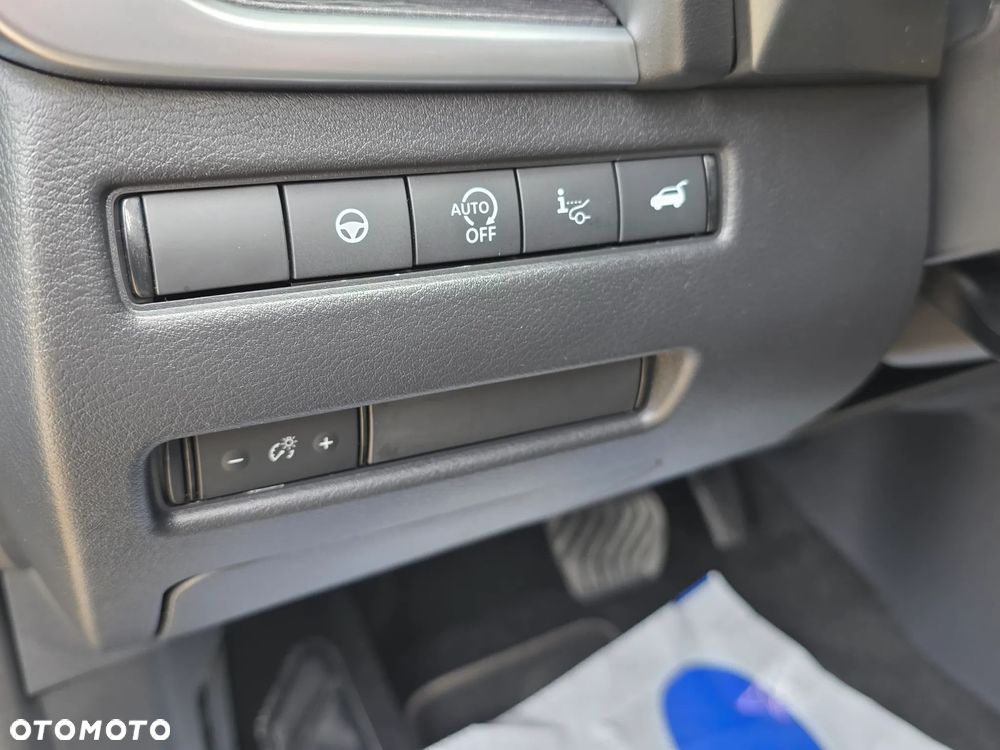 Nissan Qashqai 1.3 DIG-T mHEV Tekna Xtronic - 24