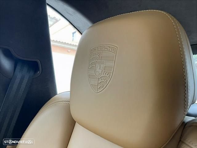 Porsche Cayenne Turbo S Tiptronic S - 29