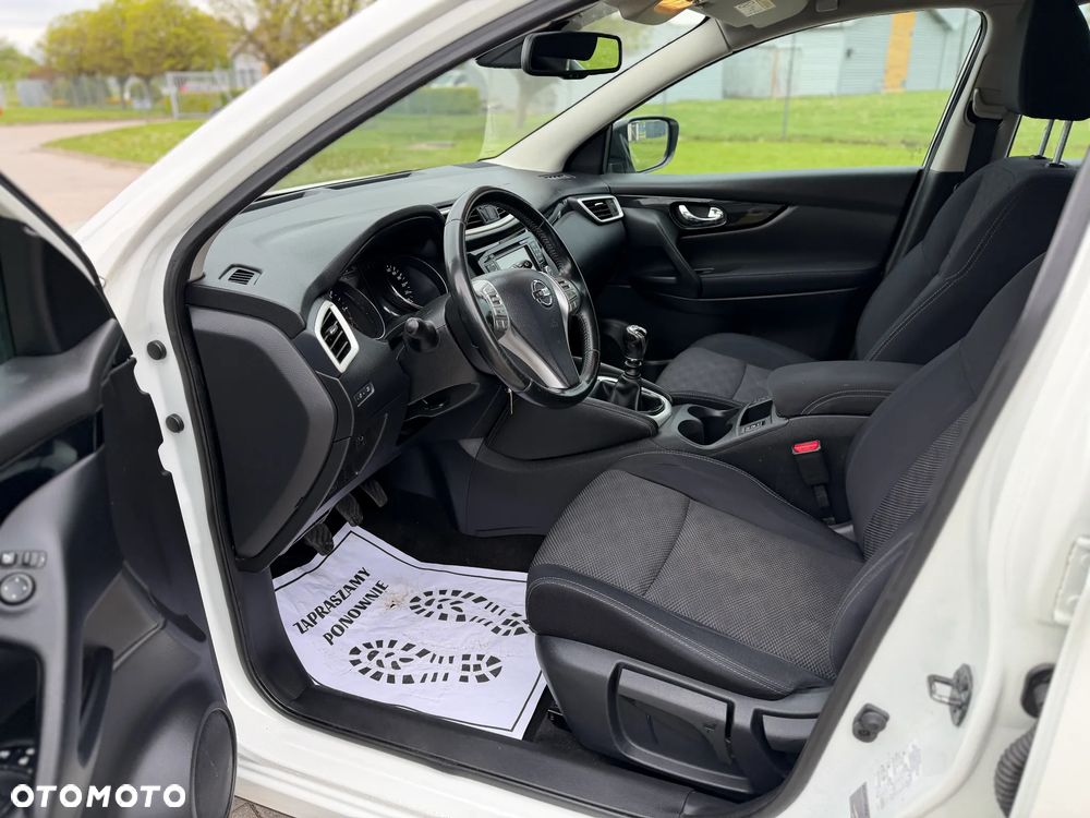 Nissan Qashqai 1.6 dCi DPF acenta - 5