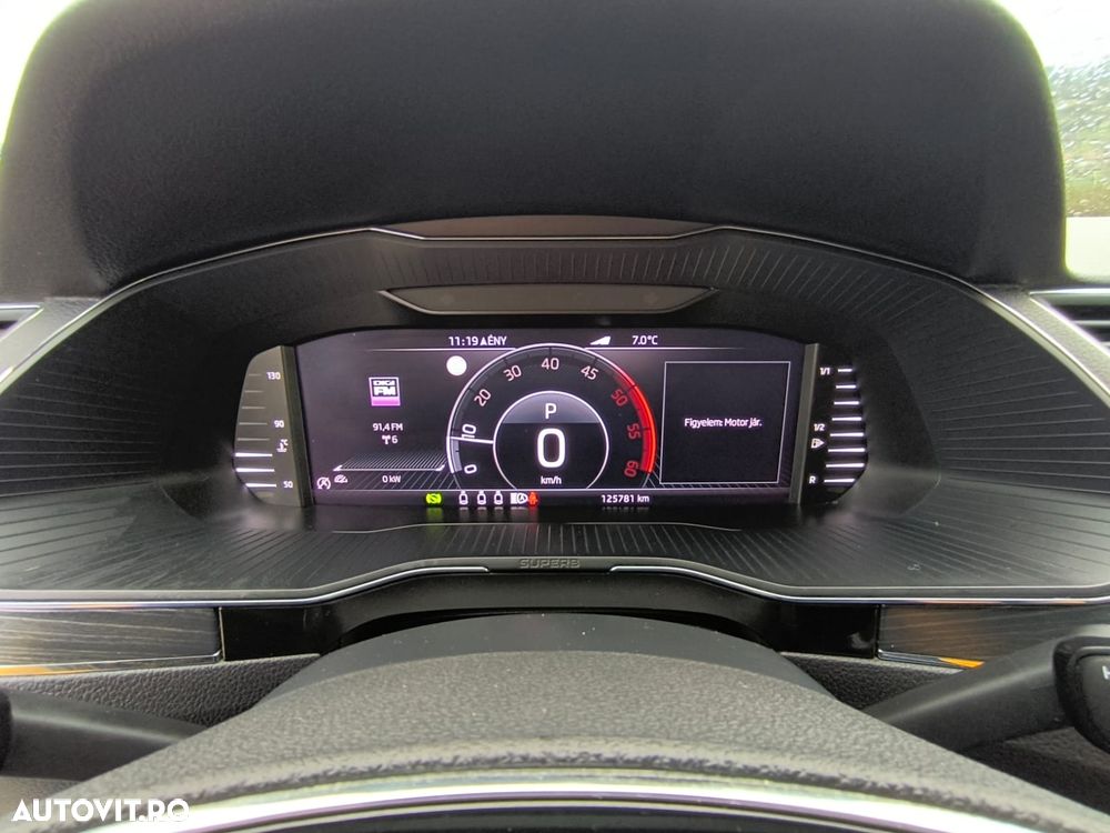 Skoda Superb 2.0 TDI DSG Style - 17