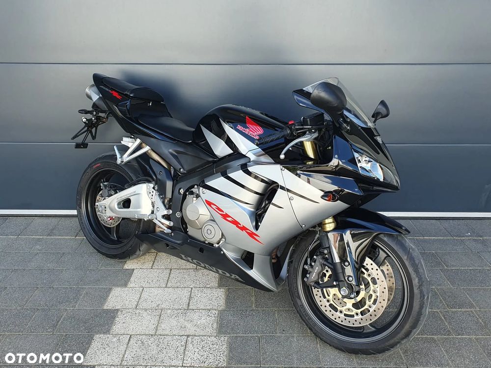 Honda CBR - 7