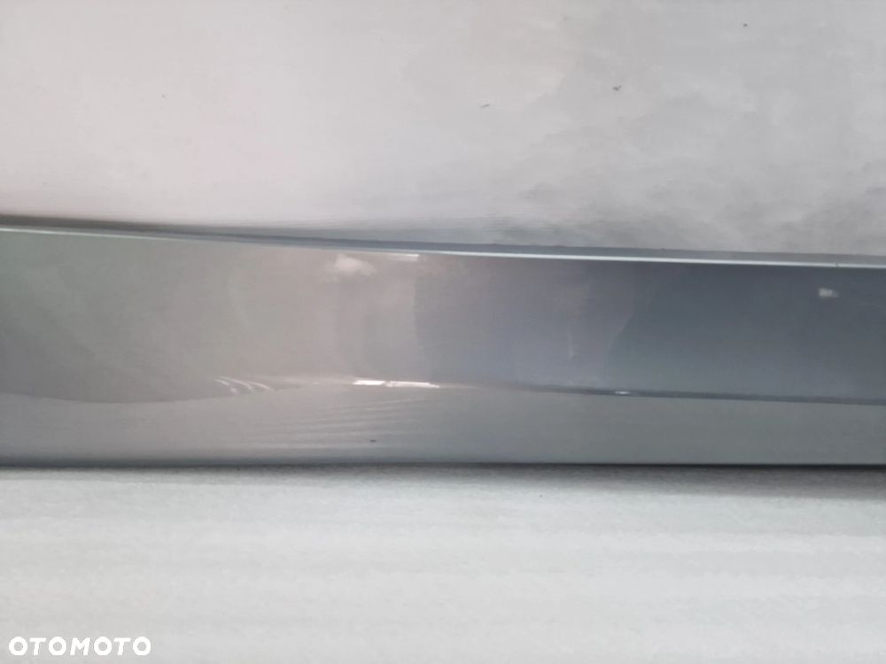 BMW E90 / E91 05- ŁADNA PRAWA LISTWA PROGOWA / NAKŁADKA PROGU , NR 5171-7062298 / 7062298 , NR AUKCJI PR393 - 3