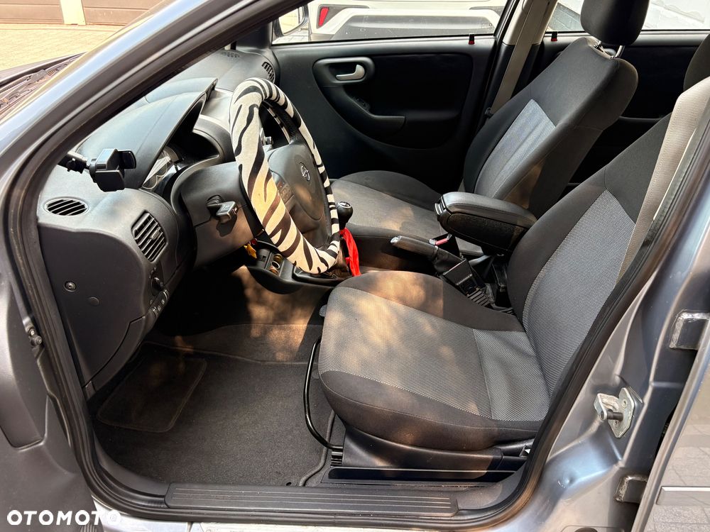Opel Corsa 1.2 16V Silverline - 21