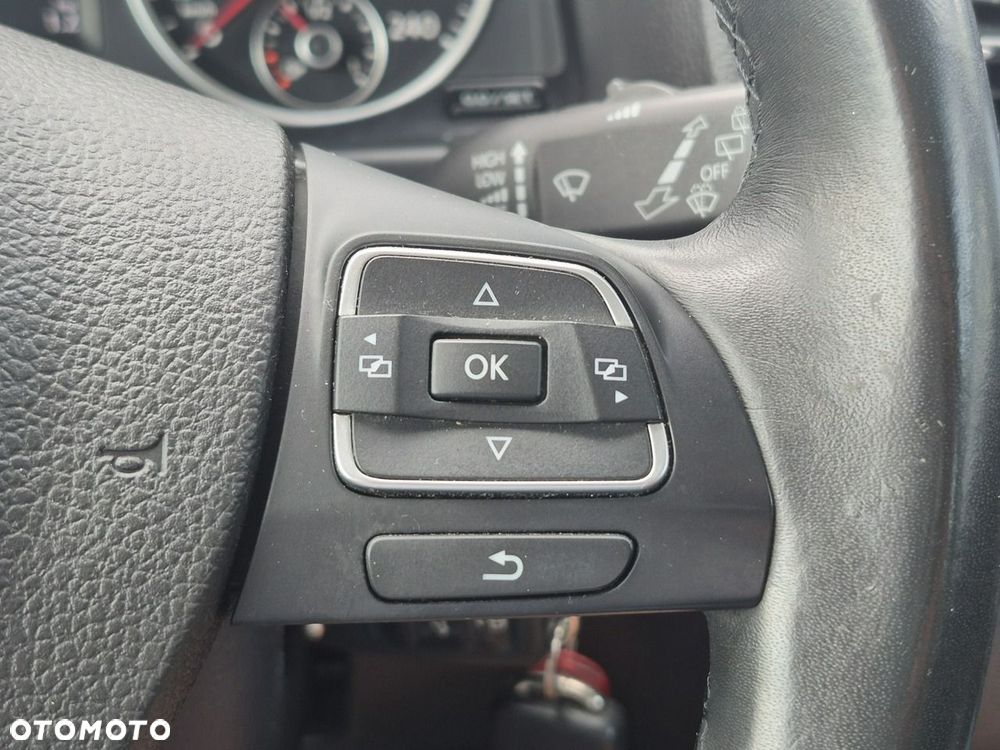Volkswagen Tiguan - 30