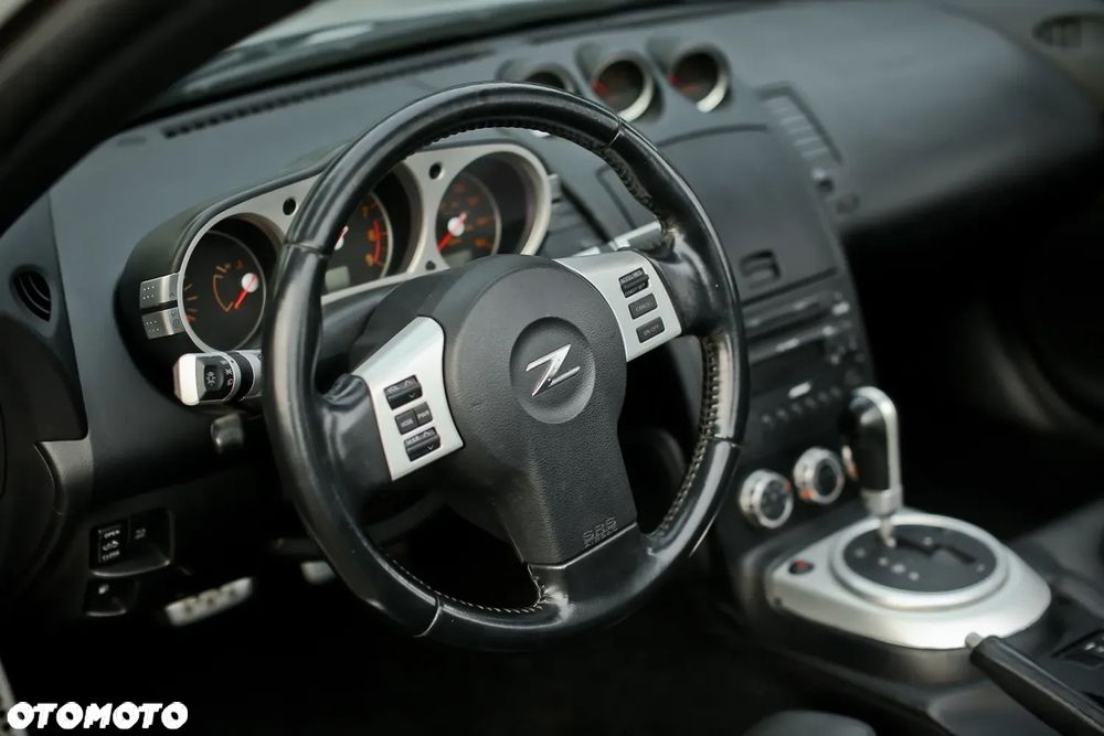 Nissan 350 Z - 22