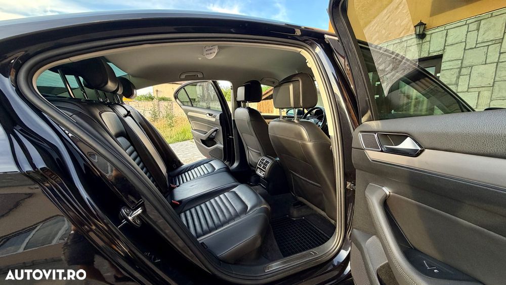 Volkswagen Passat 2.0 TDI DSG 4Motion Highline - 8