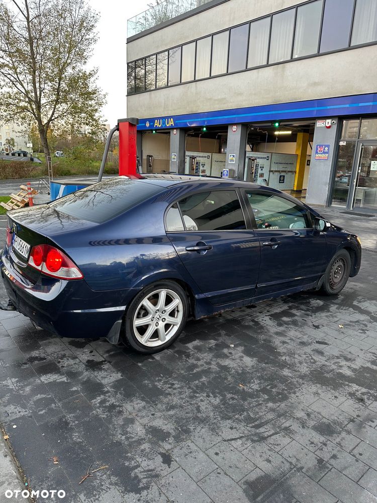 Honda Civic 2006 photo 2