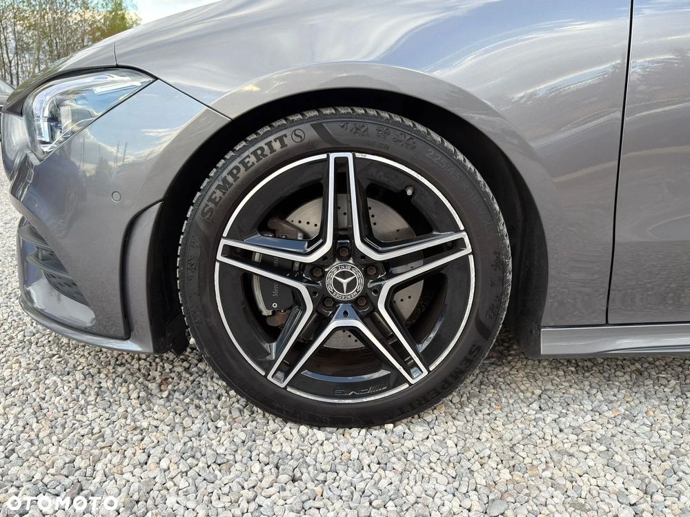 Mercedes-Benz CLA 200 d 8G-DCT AMG Line - 10