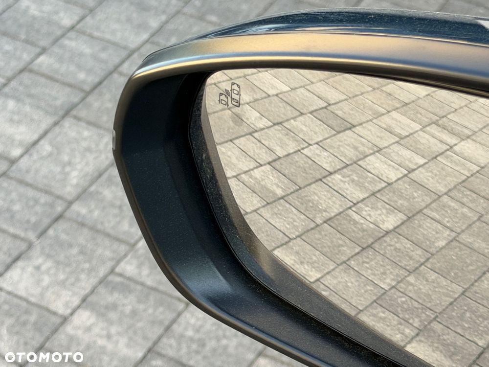 Peugeot 3008 BlueHDi 130 Stop & Start EAT8 Allure - 4
