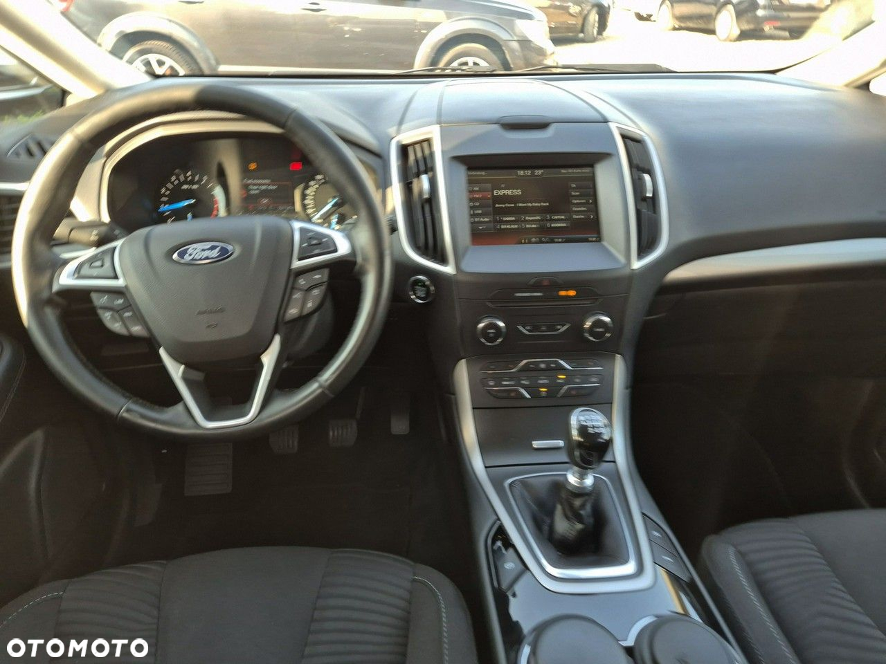 Ford S-Max - 27