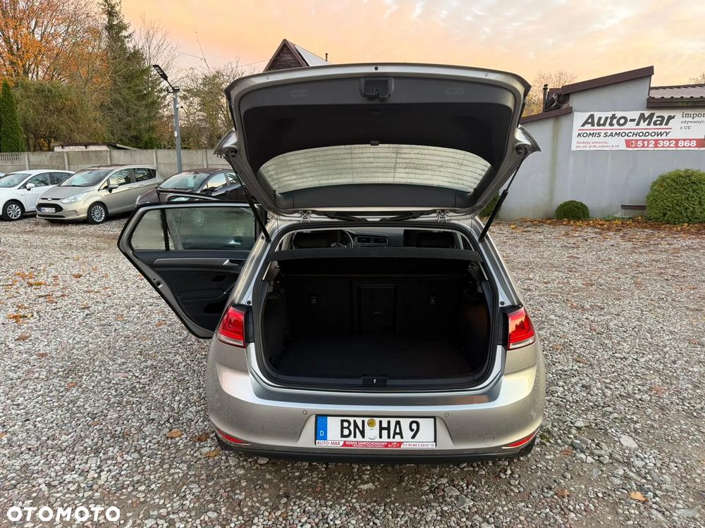 Volkswagen Golf - 12