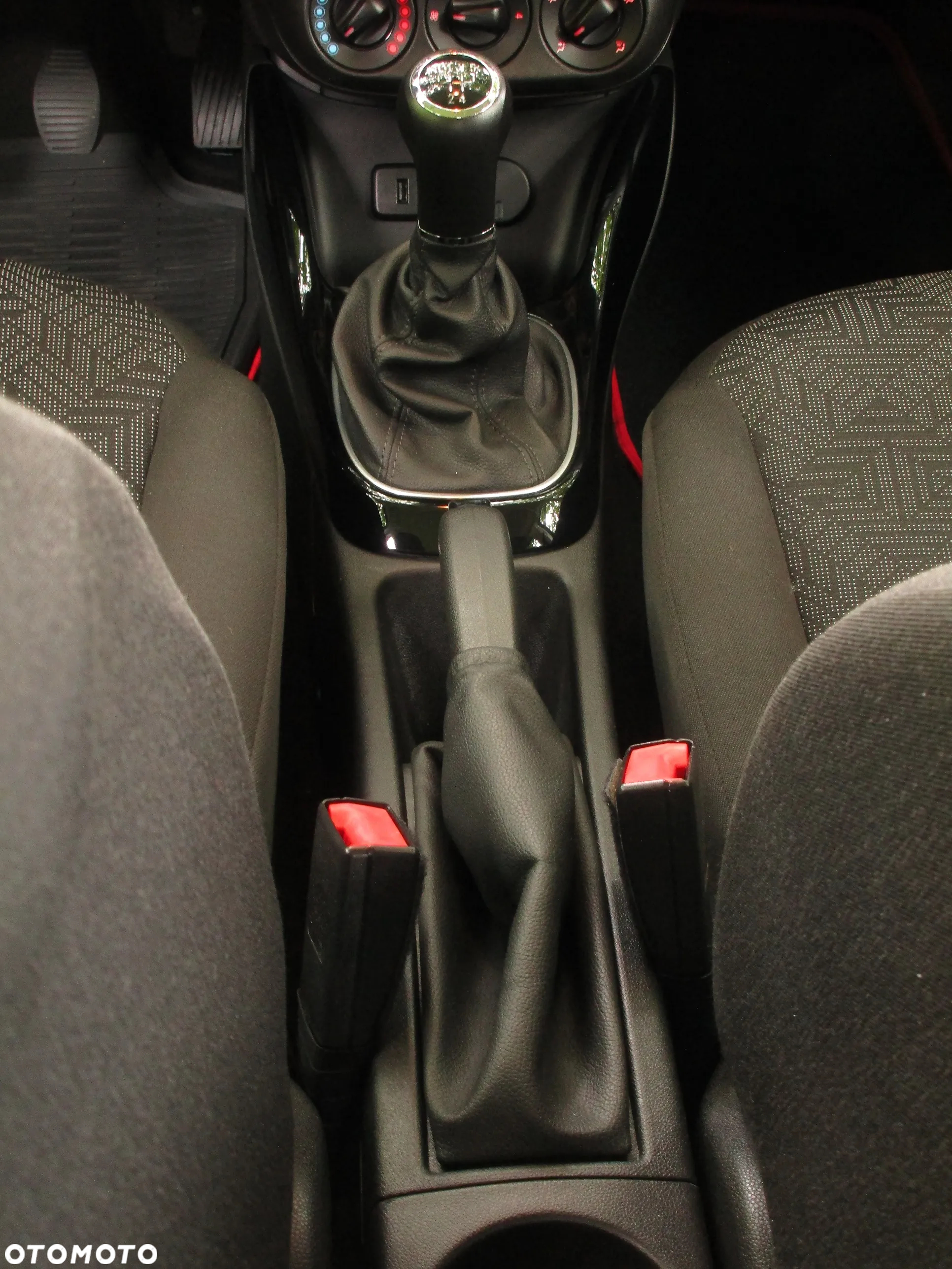 Opel Corsa 1.4 Active - 30
