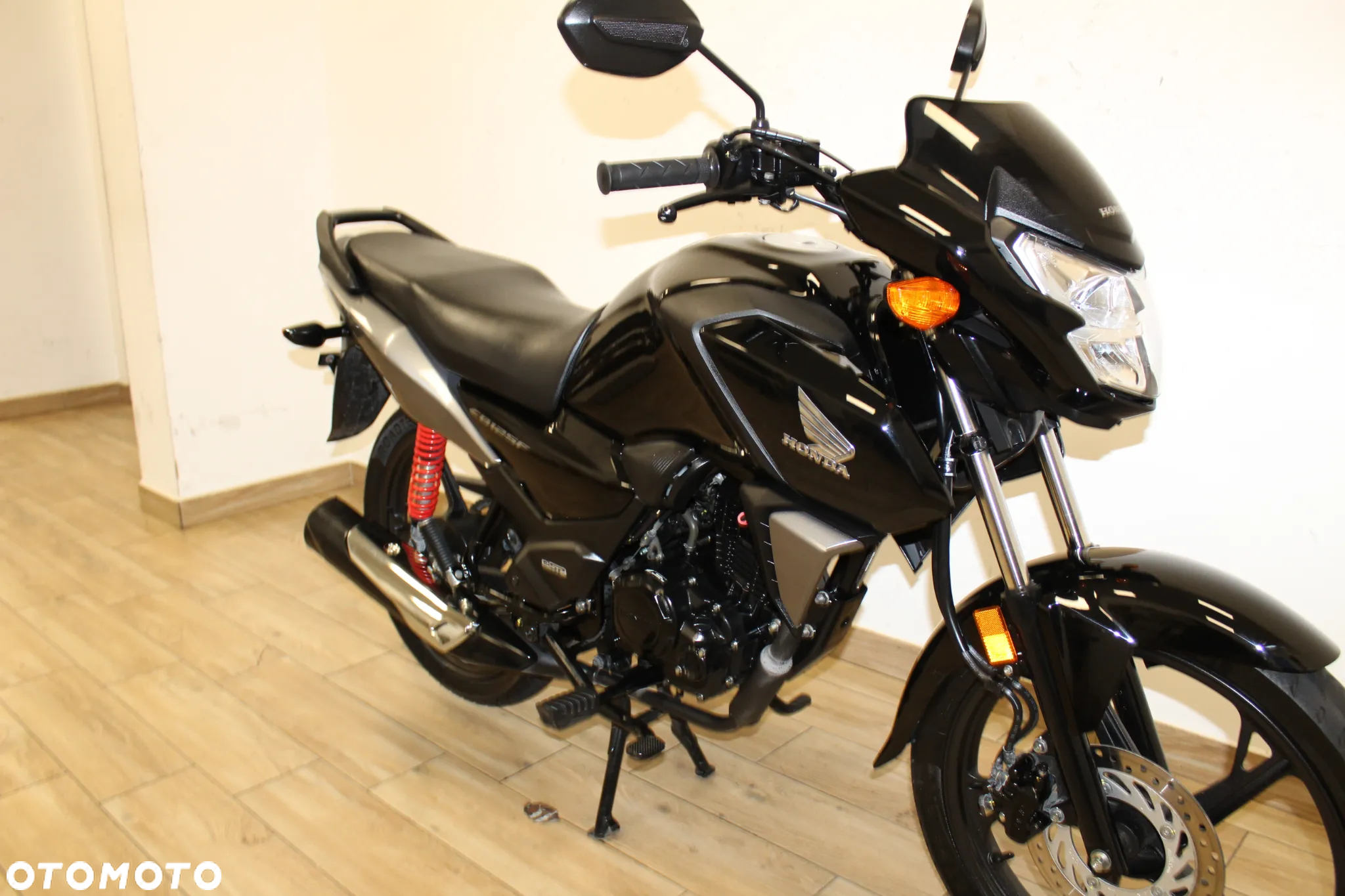 Honda CBF - 3