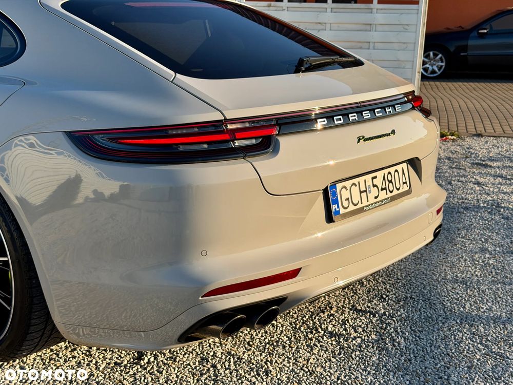 Porsche Panamera 4 E-Hybrid Edition 10 Jahre - 31