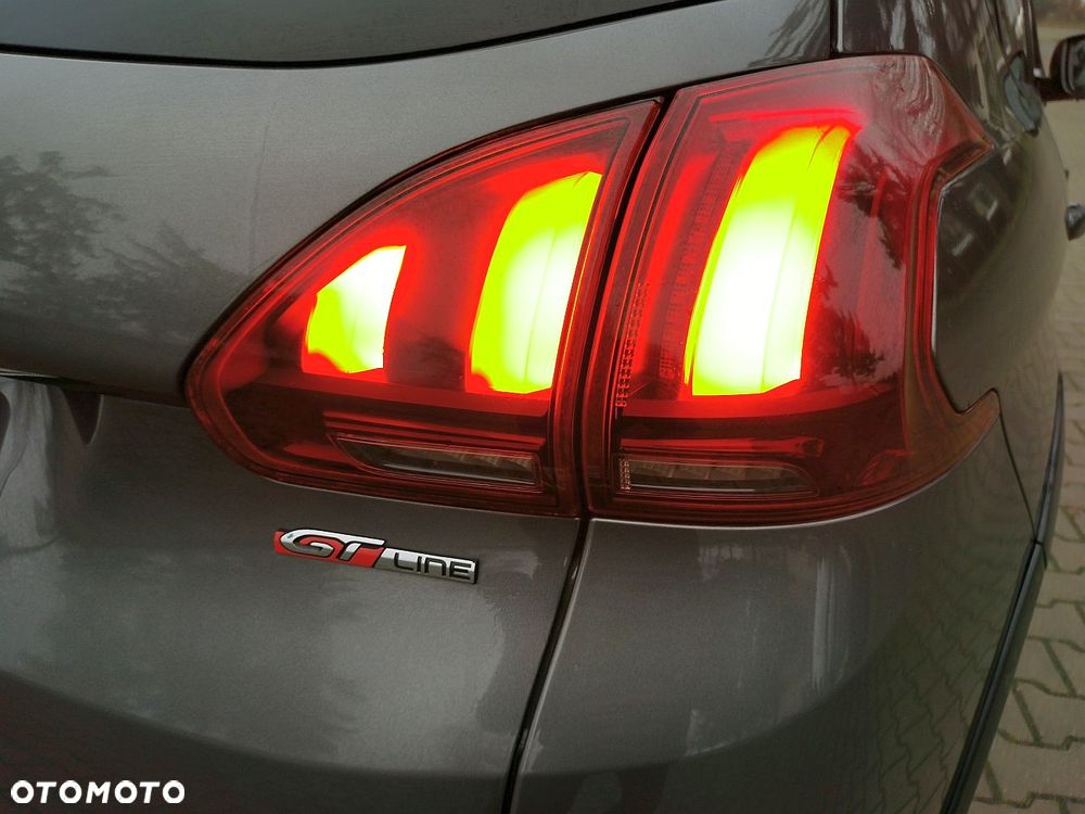 Peugeot 2008 1.5 BlueHDi GT Line S&S - 29