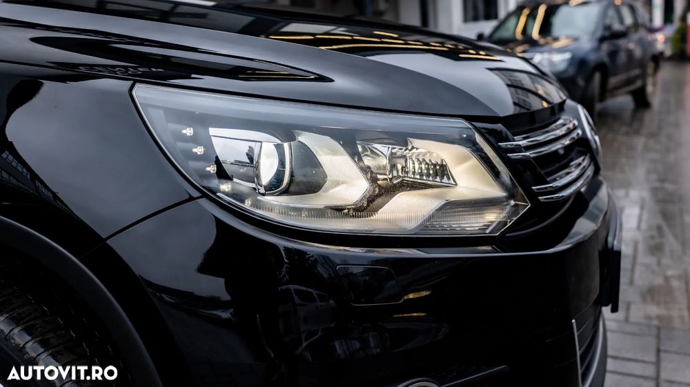 Volkswagen Tiguan 2.0 TDI DPF 4Motion BlueMotion Technology DSG Sport & Style - 13