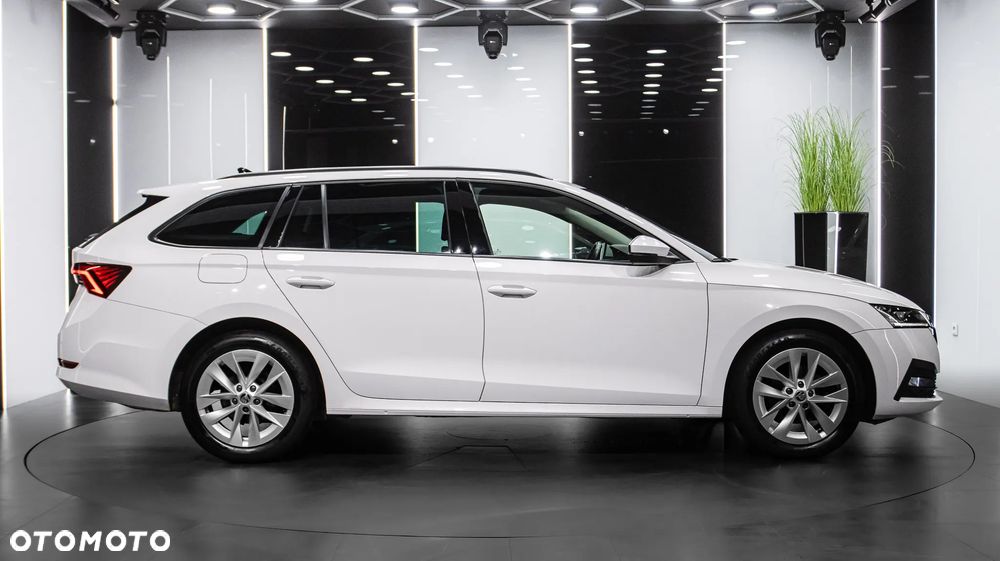 Skoda Octavia - 8