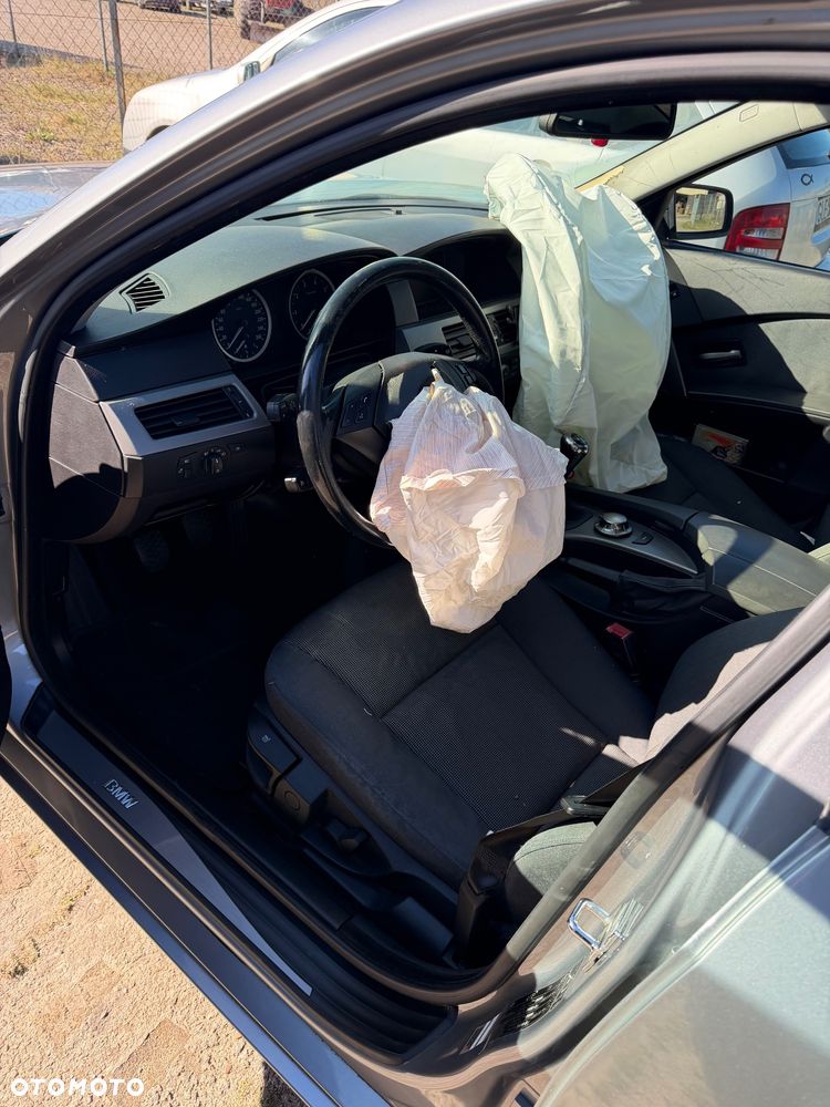 BMW Seria 5 525i - 5