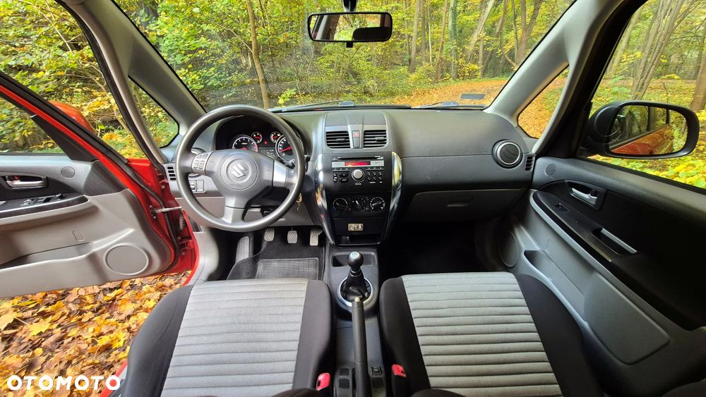 Suzuki SX4 1.6 Comfort 4WD - 14