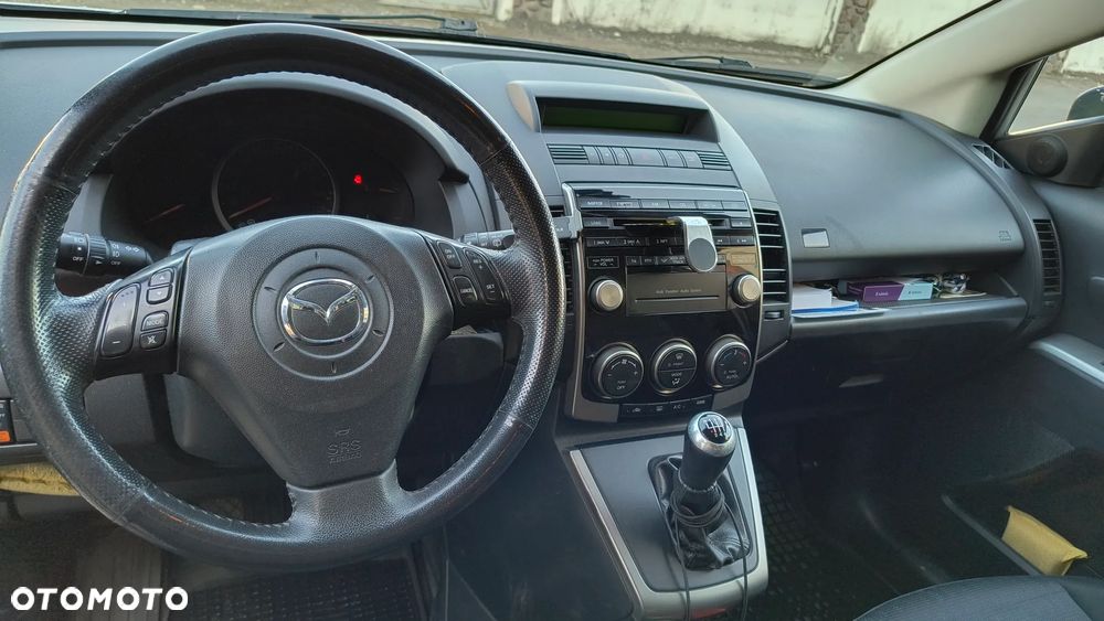 Mazda 5 - 16