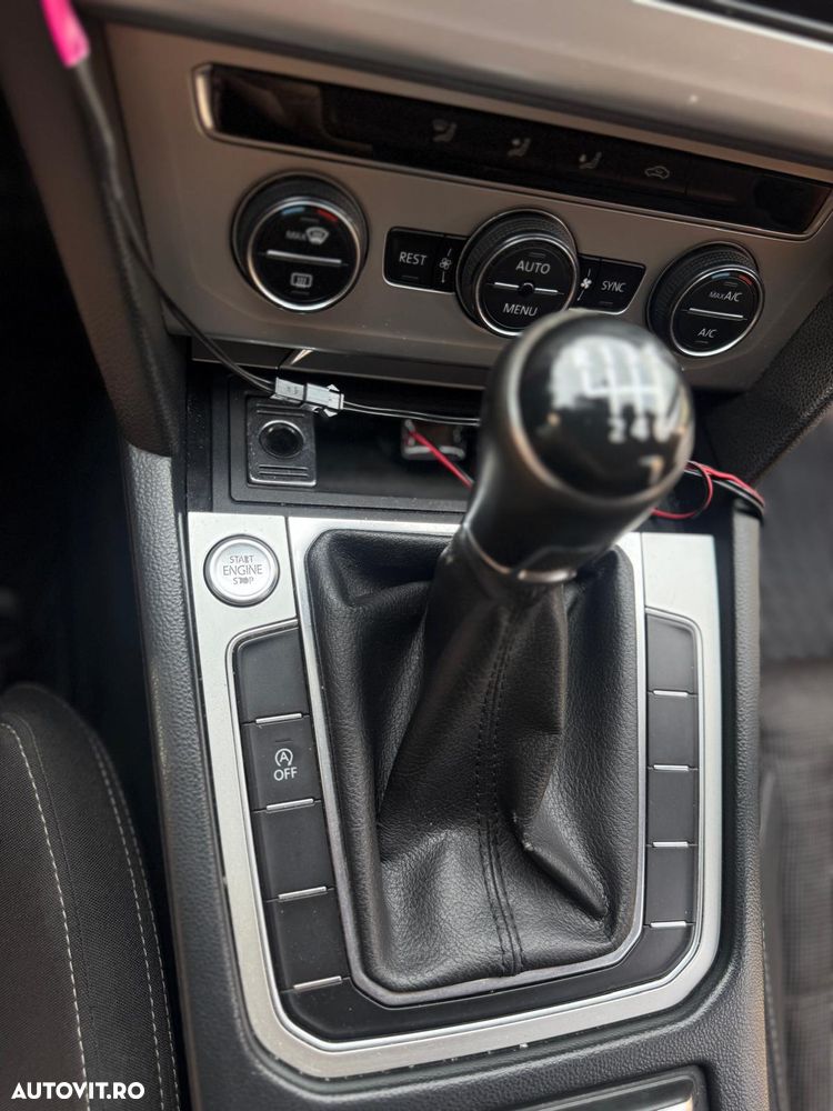 Volkswagen Passat - 9