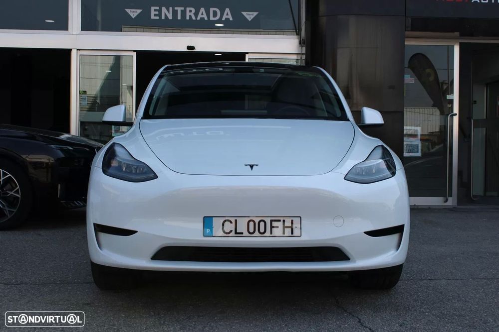 Tesla Model Y Standard - 2