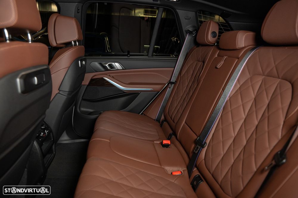 BMW X5 50 e xDrive Pack M Desportivo Pro - 27