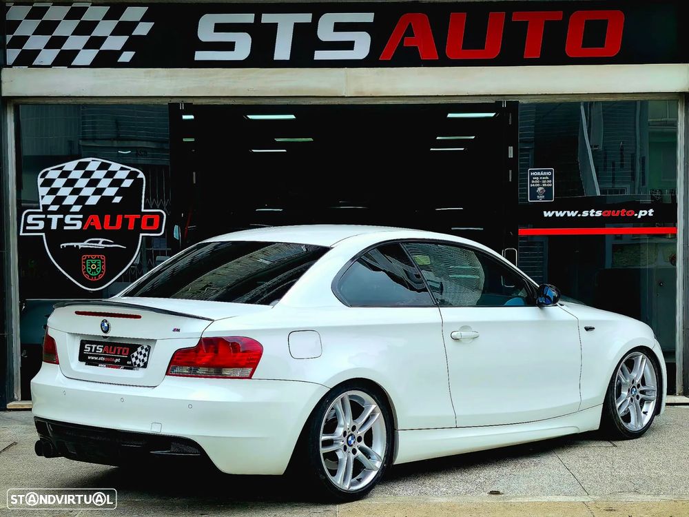 BMW 123 d Limited Edition Lifestyle c/ M Sport Pack - 4