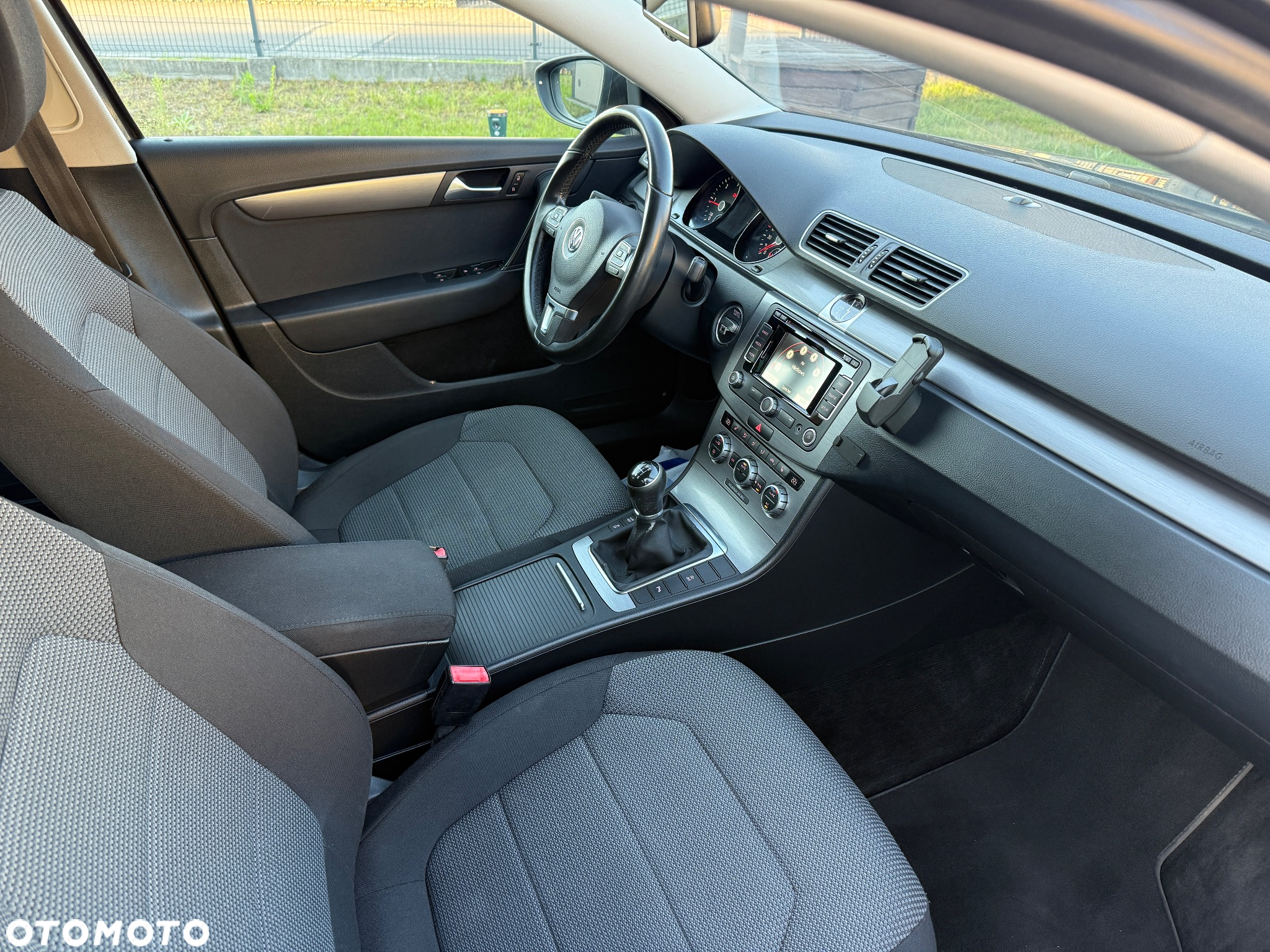 Volkswagen Passat 2.0 TDI Comfortline - 9