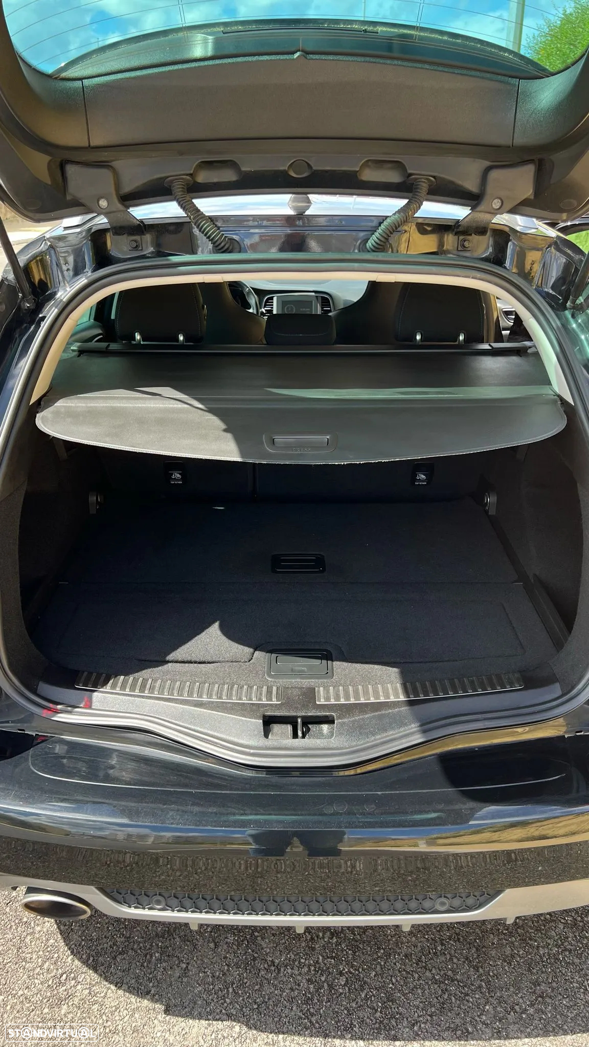 Renault Mégane Sport Tourer 1.5 dCi GT Line - 26